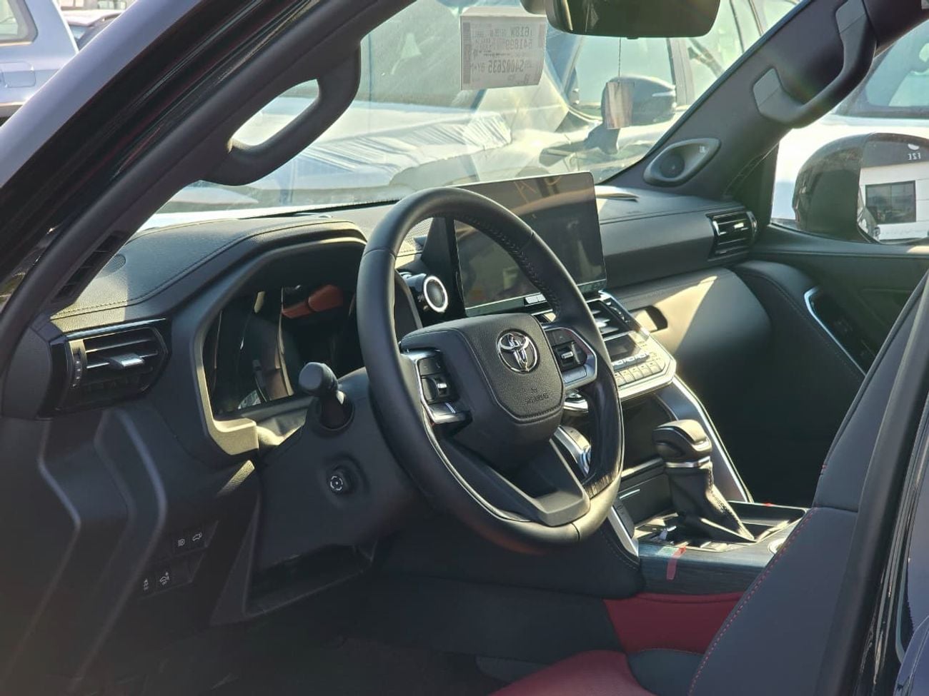 تويوتا لاند كروزر VXR