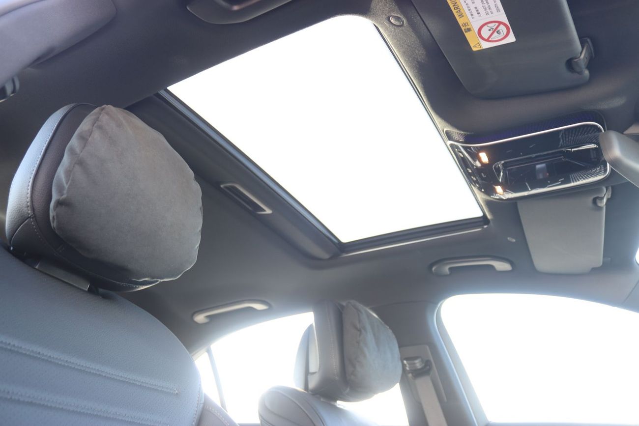 مرسيدس بنز C 200 1.5, Leather Seat, Sunroof, Alloy Wheels, Model 2025