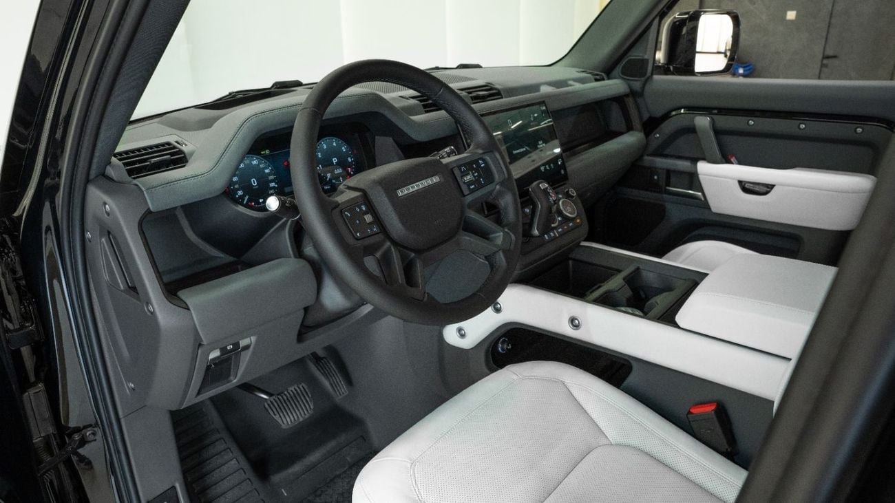 لاند روفر ديفندر 2026 | BRAND NEW (FOR EXPORT) | LAND ROVER DEFENDER - 110 X-DYNAMIC HSE | 0 KM MILEAGE | GCC SPECS