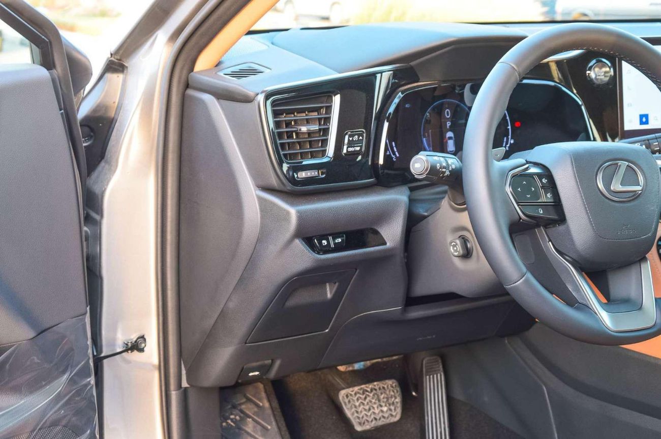 لكزس NX350h LEXUS NX350 2.4L AWD PETROL SUV 2025