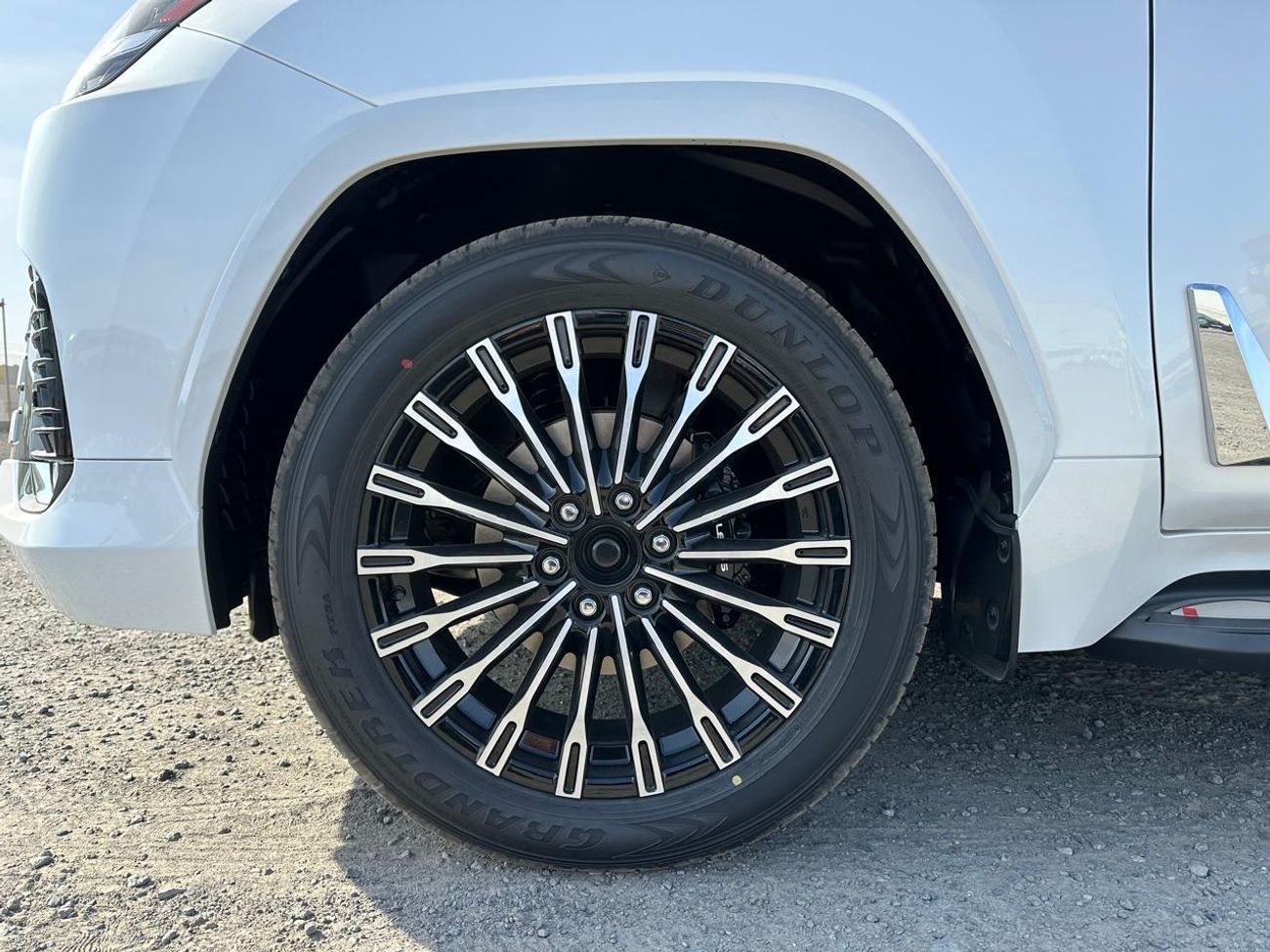 لكزس LX 600 2026 Lexus LX600 VIP (4-Seater) 3.5L V6 Twin-Turbo Petrol A/T 4WD Export Only