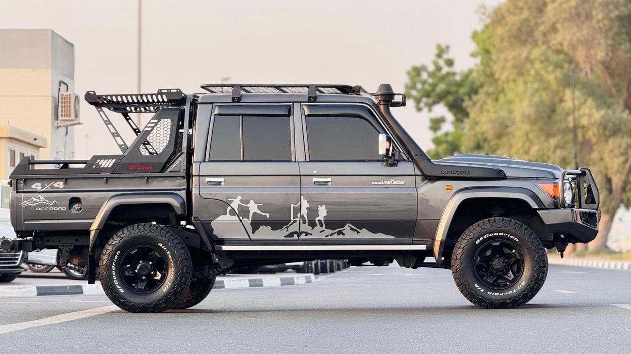 Toyota Land Cruiser HEAVY OFF-ROAD SETUP | 4WD | 4.5L DIESEL ENGINE | MANUAL TRANSMISSION | ROOF RACK + TENT | DOUBLE CA