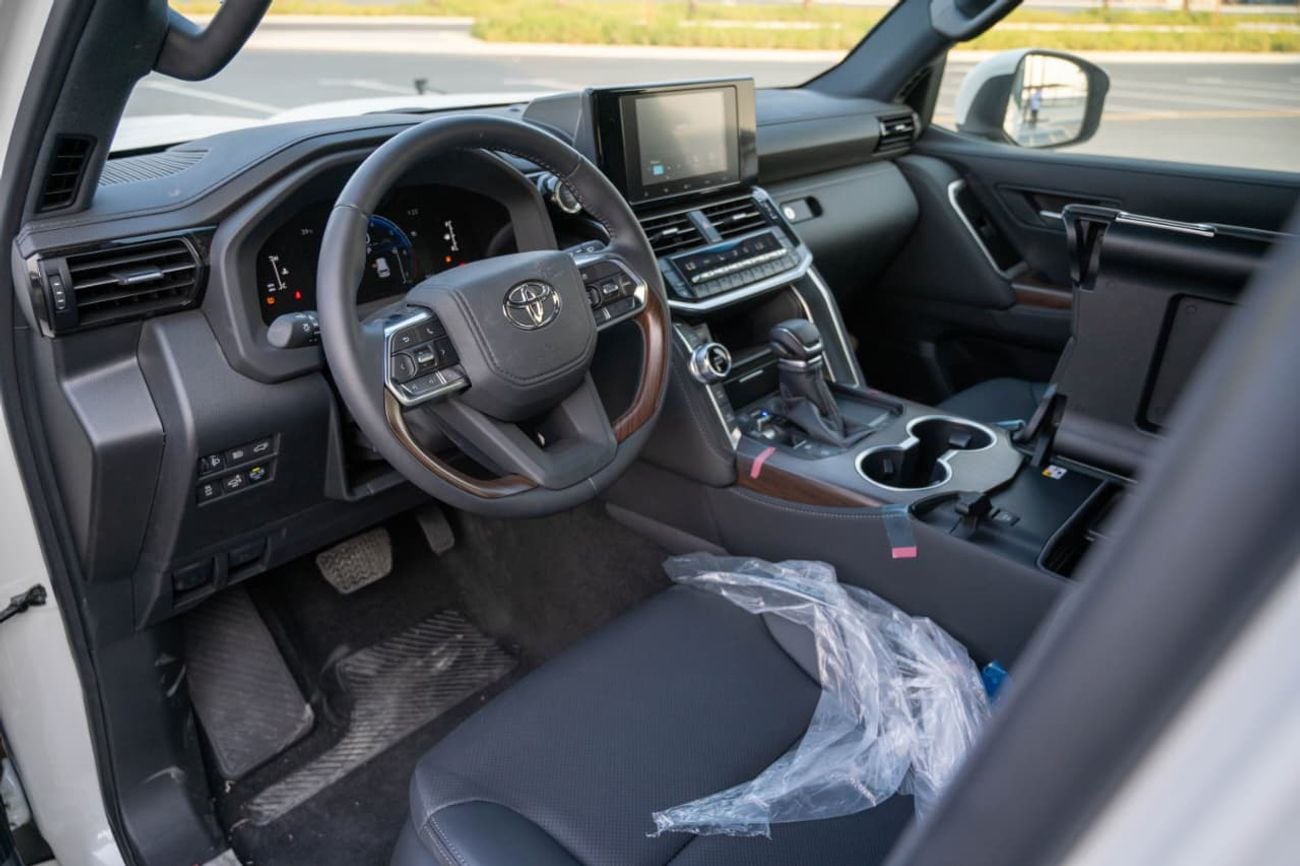 Toyota Land Cruiser GXR 4.0L PETROL -V2 AT 2026 MODEL