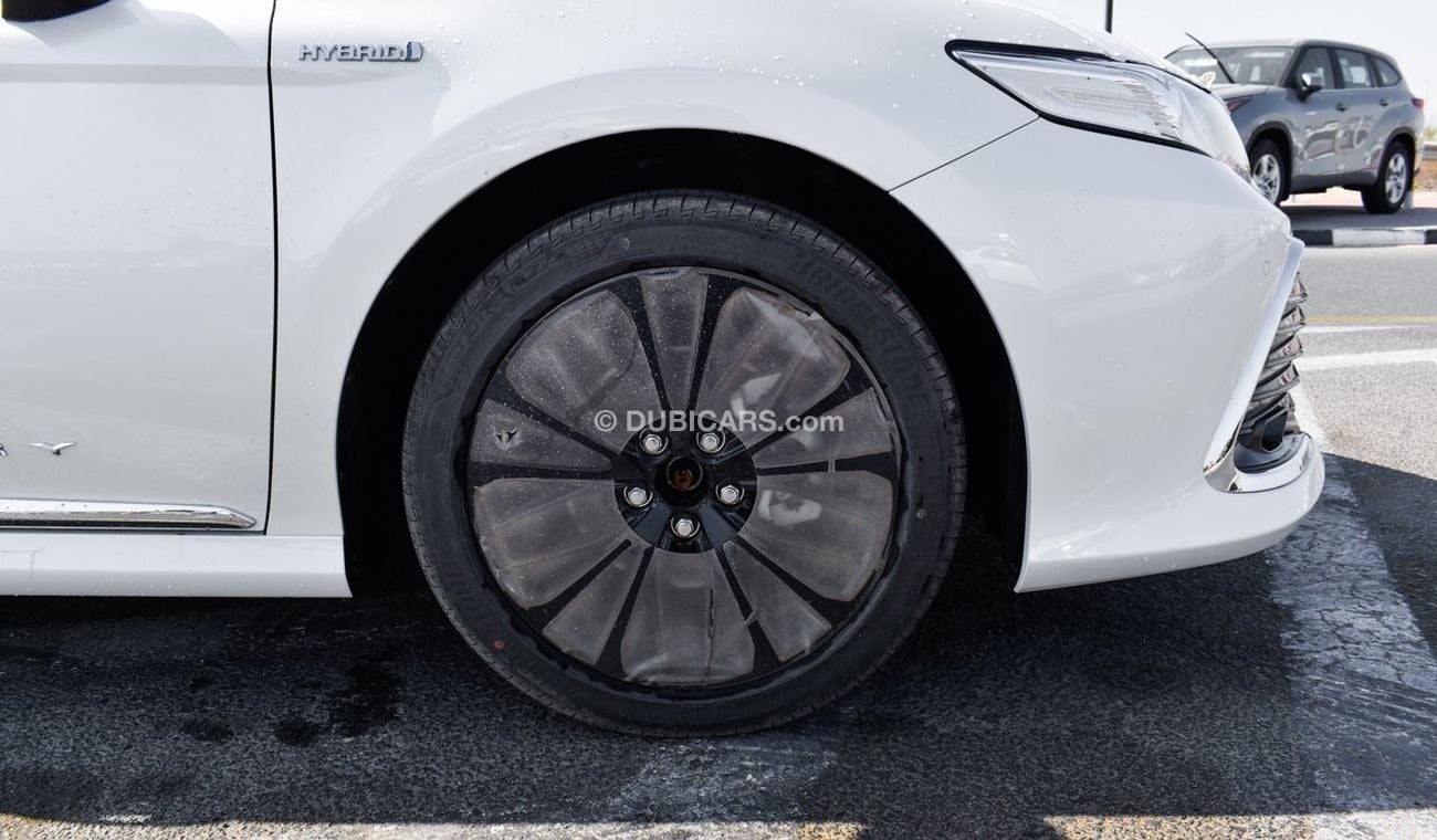 Toyota Camry TOYOTA CAMRY LUMIERE 2.5L HYBRID 2024 WHITE