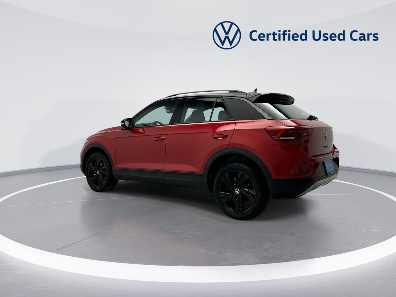 فولكس واجن T ROC STYLE with Black Style Package 1.4L | 17,100 AED SAVINGS from New Car | Upgraded Alloys & Prem