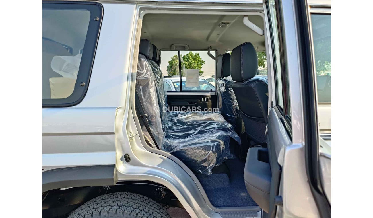 Toyota Land Cruiser 70 4.5L,V8,VDJ76,5DOOR,DIFF LOCK,WINCH,LEATHER SEATS,COOLER BOX,16'' AW,MT,NEW SHAPE,2024 ( FOR EXPORT)