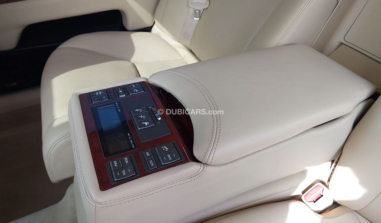 Lexus LS 600 Hybrid 2012 | Partial Service History | GCC