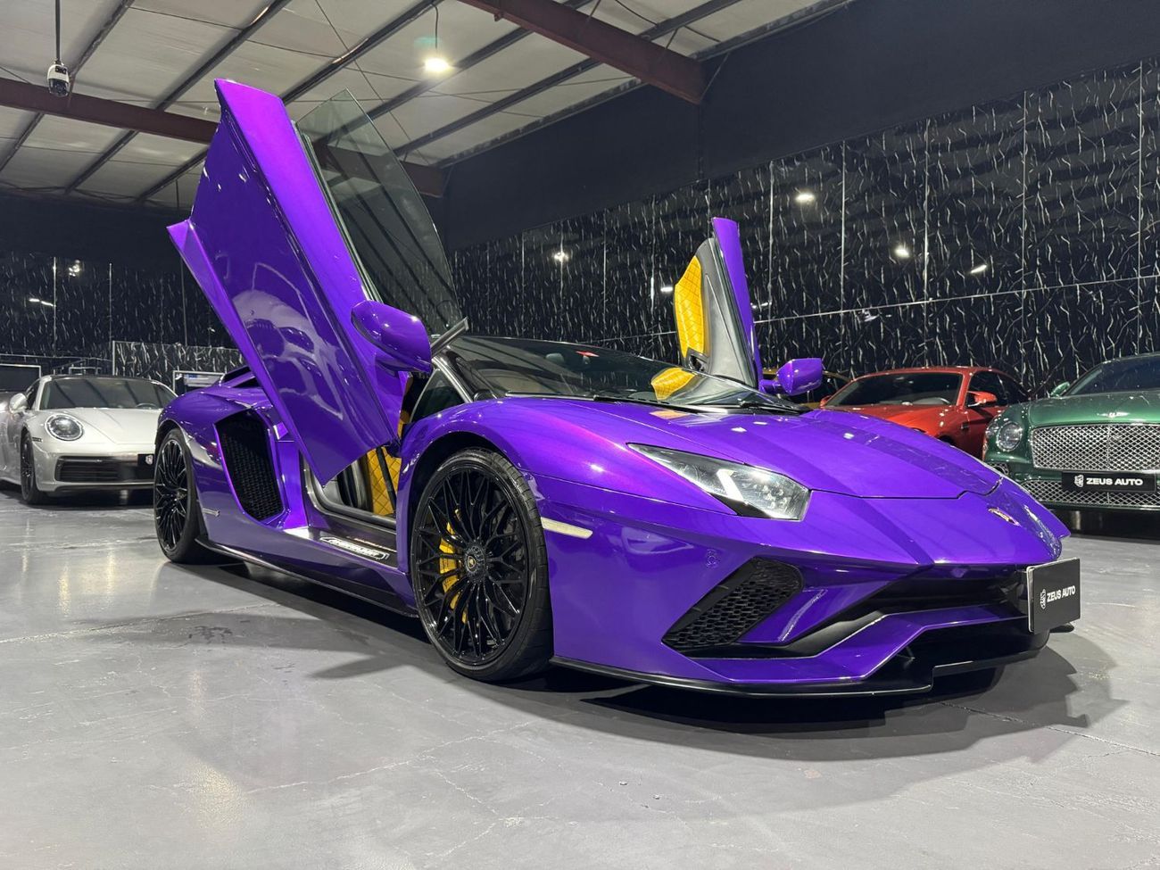 Lamborghini Aventador S Roadster V12 2020 Lamborghini Aventador, Lamborghini Warranty, Carbon Fiber Package, 730HP, GCC