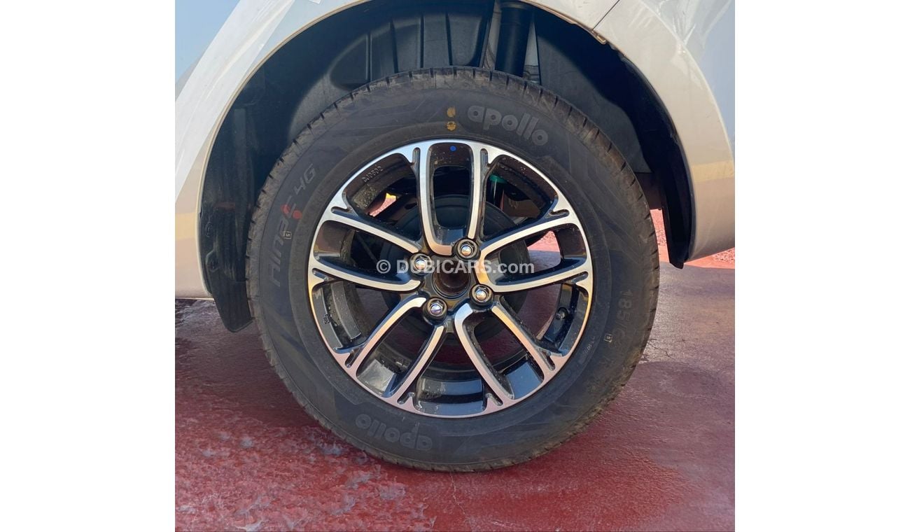 Suzuki Swift SUZUKI SWIFT 1.2L Hatchback MODEL 2022 Silver Color for Export