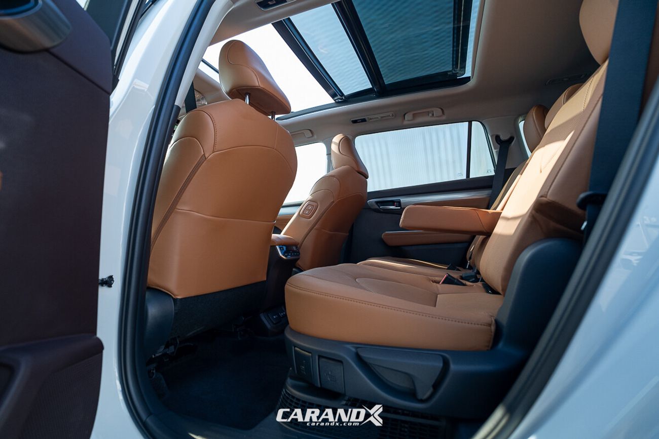 Toyota Highlander Toyota Highlander 2.5 Hybrid 4WD 7 seats Limited Edition 2024