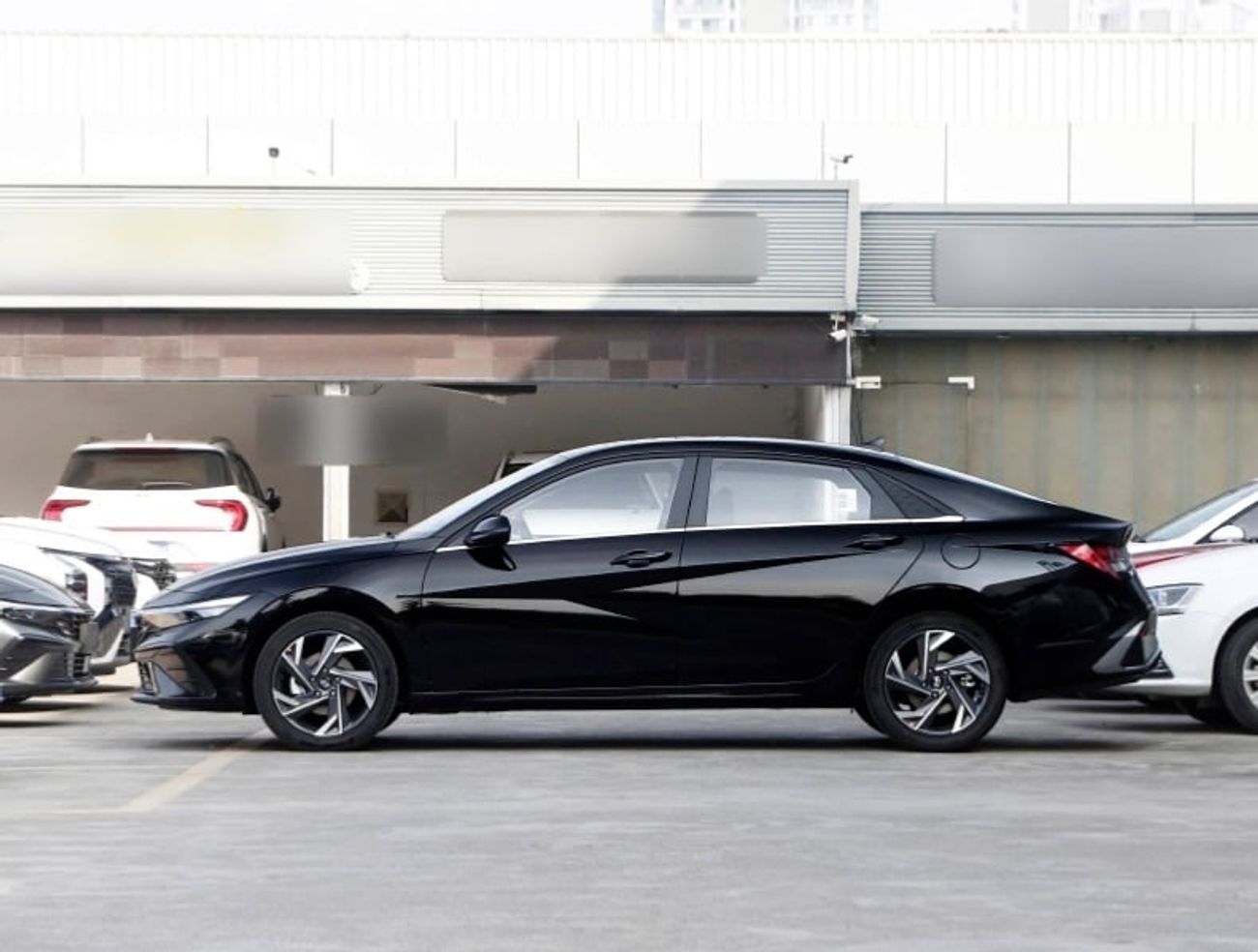 هيونداي إلانترا Elantra Premium Full With Radar