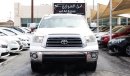 تويوتا تاندرا Pre-owned Toyota Tundra for sale in Sharjah. White 2012 model, available at Wael Al Azzazi Sharjah. 