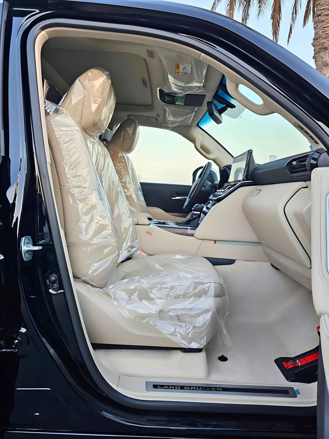 تويوتا لاند كروزر VXR | FULL OPTION | 3.5L V6 PETROL | HEADUP WITH SUNROOF | JBL SPEAKRS (CODE # 67996)