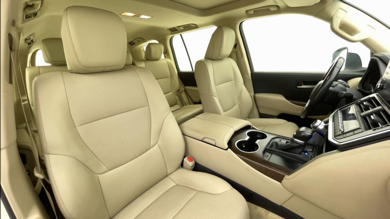 Toyota Land Cruiser 4L 2024 | 0 DP | 3348/Month | 30 Day Return | Service History