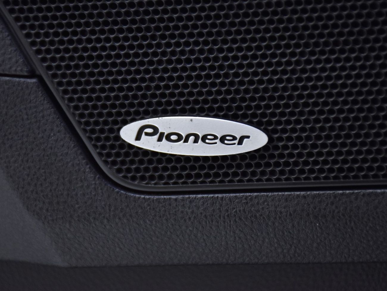 GMC Terrain EXCELLENT DEAL for our GMC Terrain SLT AWD ( 2011 Model ) in Red Color GCC Specs