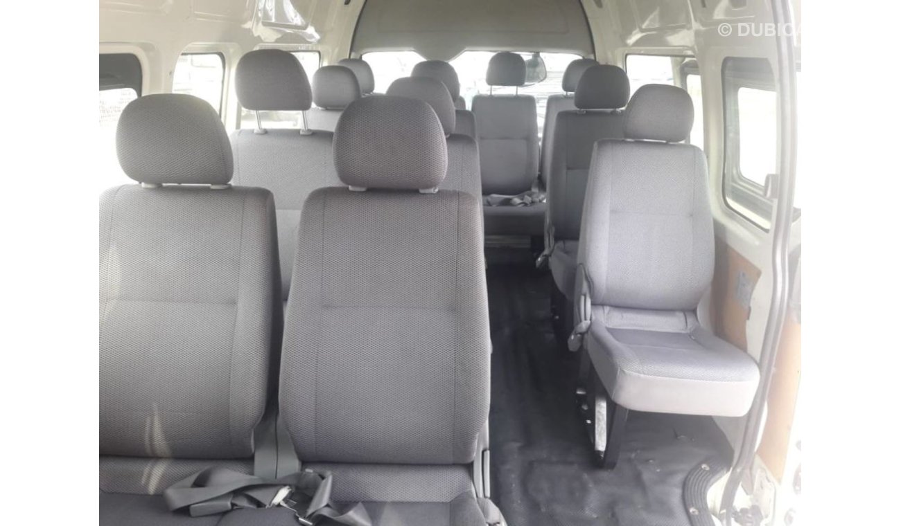 Toyota Hiace Commuter RIGHT HAND DRIVE(Stock no PM 377 )