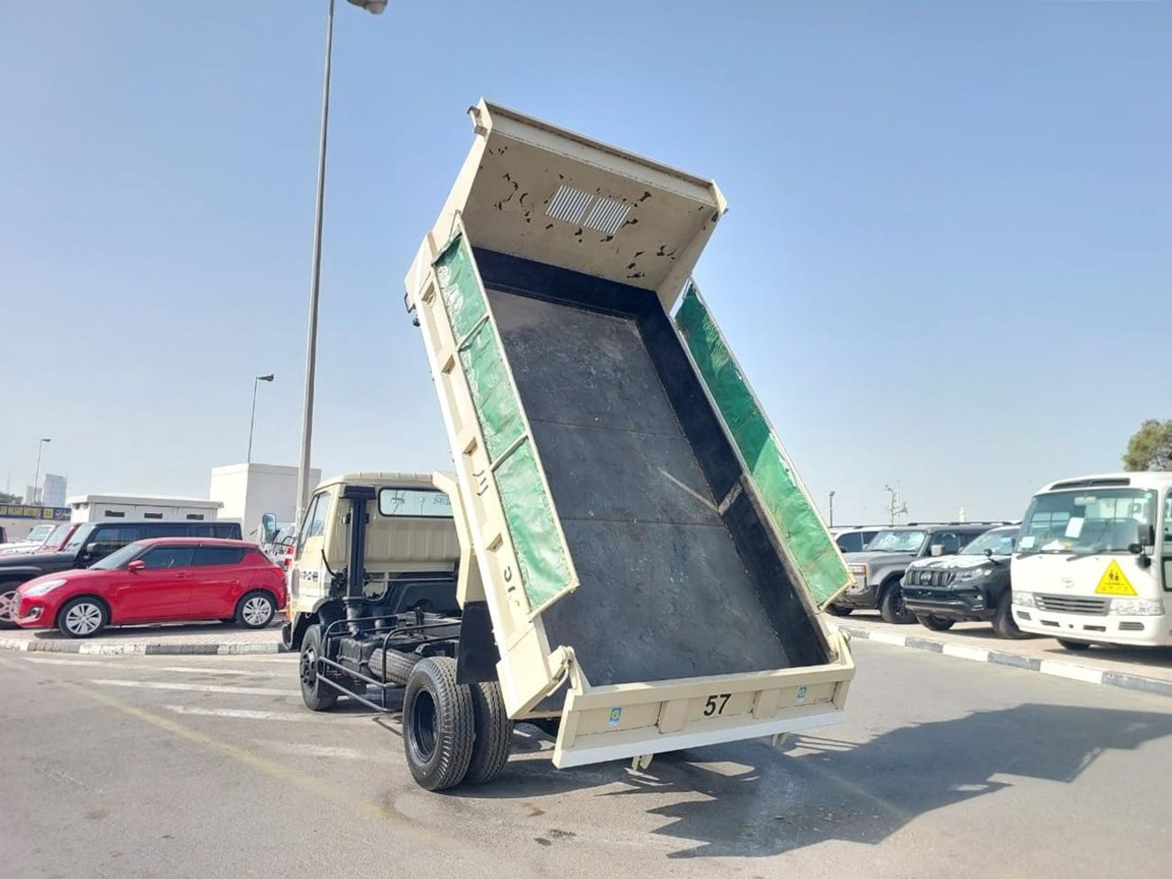 ميتسوبيشي فايتر MITSUBISHI FIGHTER MIGNON DUMPER TRUCK RHD 1990 MODEL 6.5 L DIESEL MANUAL(PM40503)