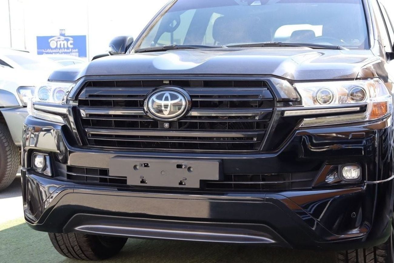 تويوتا لاند كروزر VXR 5.7L 4WD Toyota Land Cruiser VX.R 5.7L / 2018 / GCC / Original Paint
