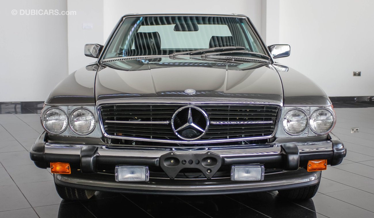 Mercedes-Benz 560 SL