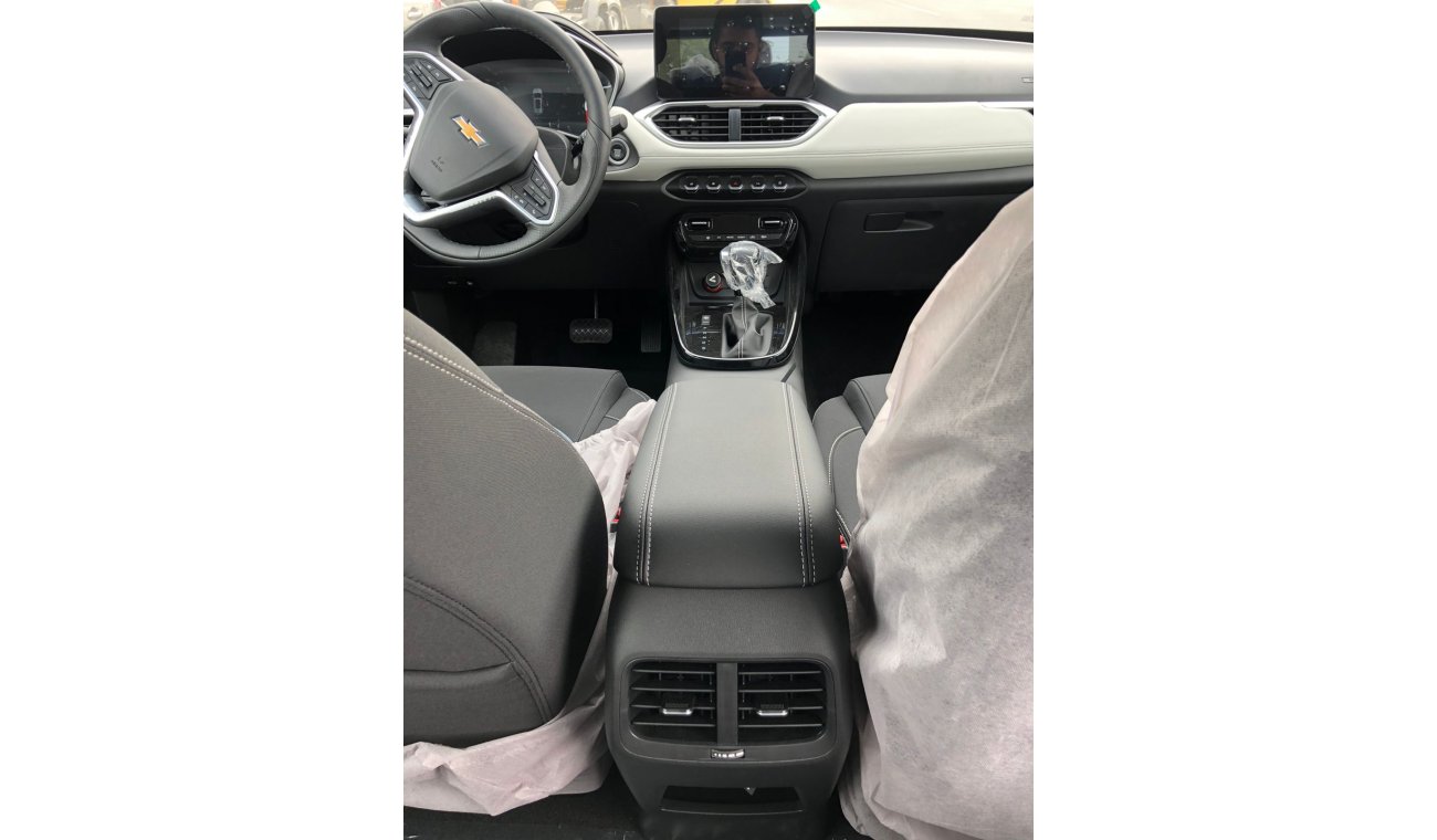 شيفروليه كابتيفا 1.5L, 17" Rims, Driver Power Seat, Parking Sensors, Front & Rear A/C, Sunroof (CODE # CHCS22)