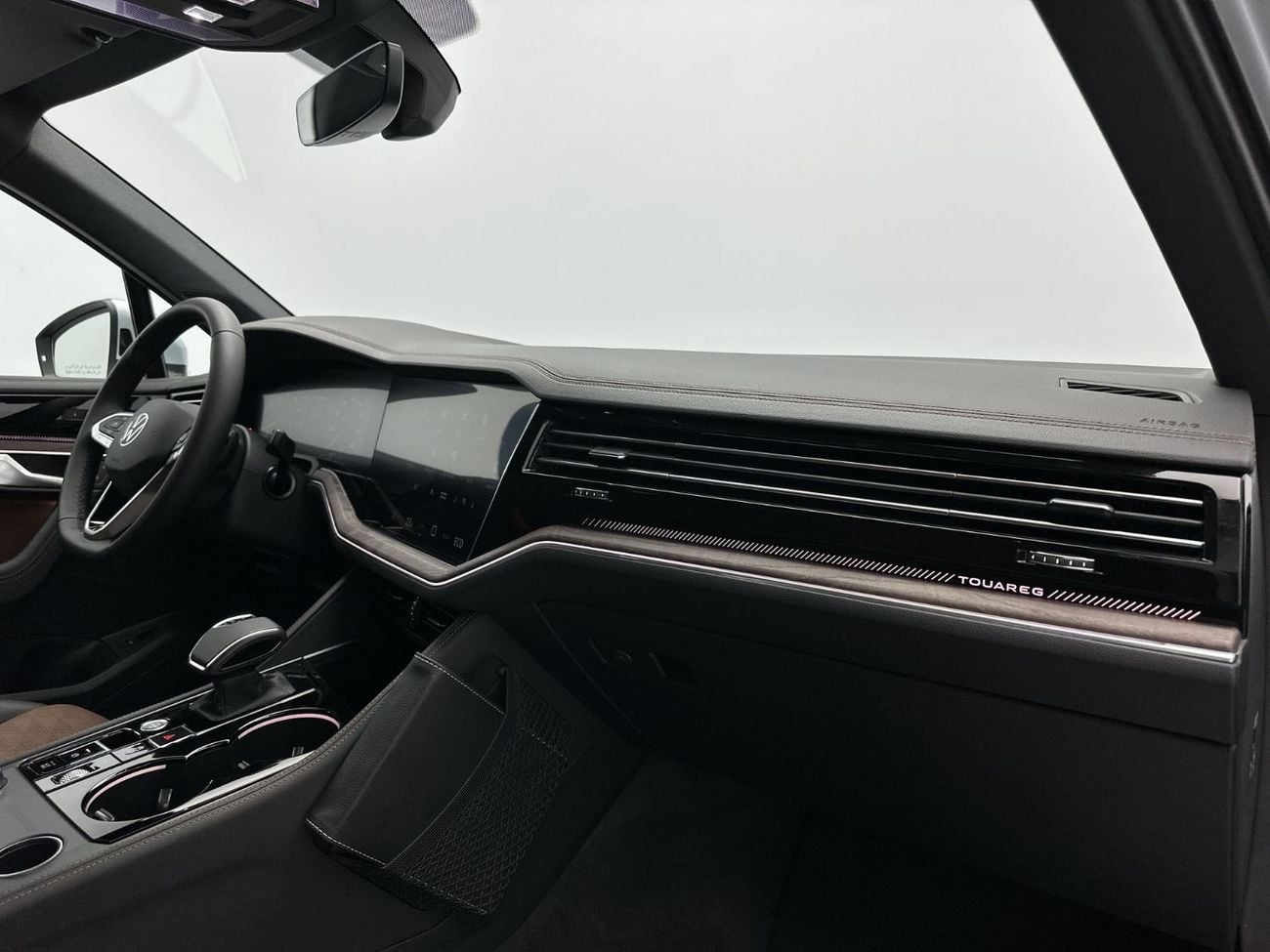 Volkswagen Tiguan Touareg Elegance + Tirano (Ref#02374)