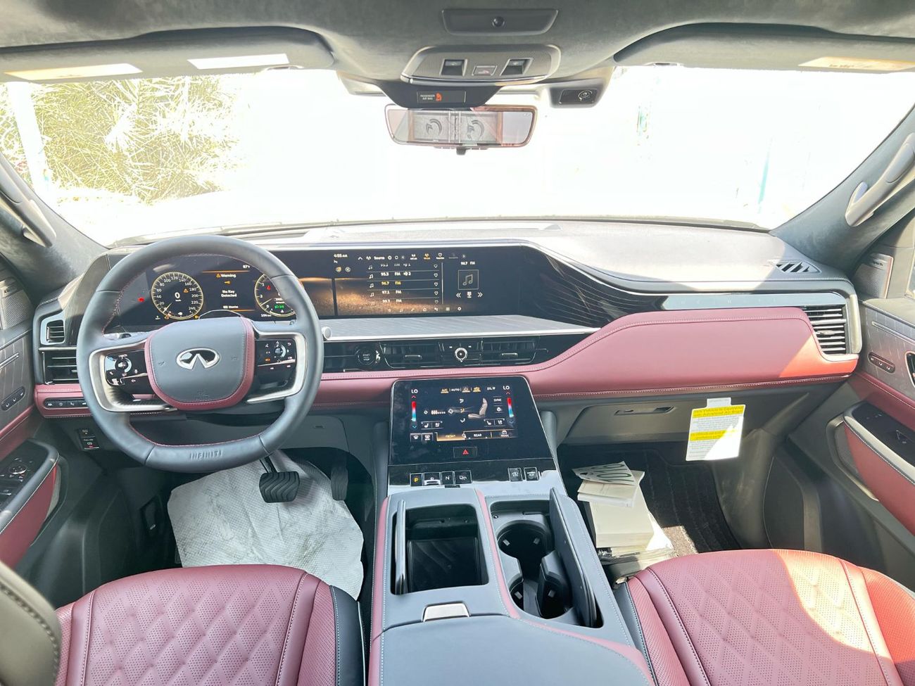 إنفينيتي QX80 Autograph Captain Chairs 3.5L