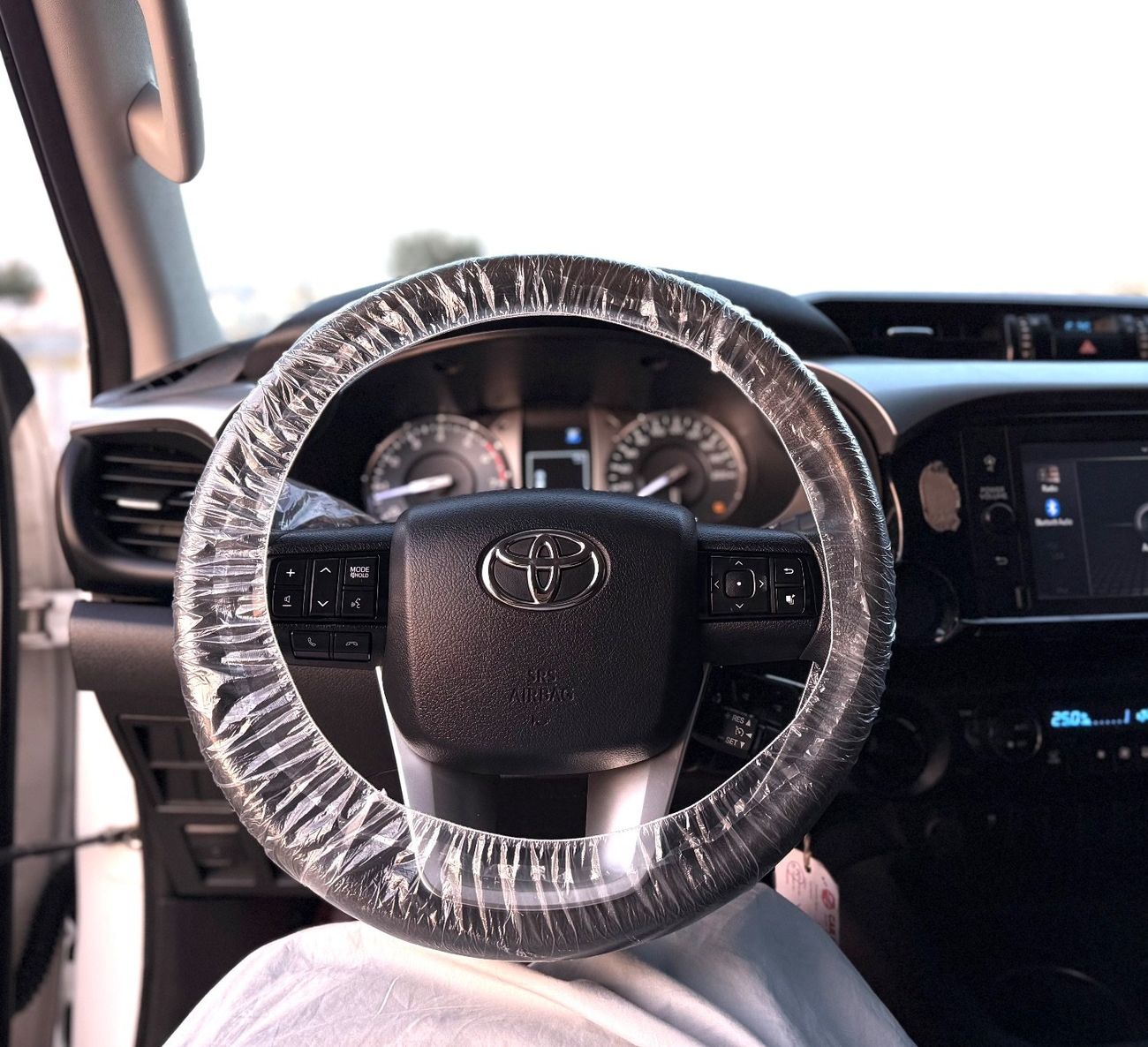 Toyota Hilux GLX 2.7L Double Cab Utility A/T