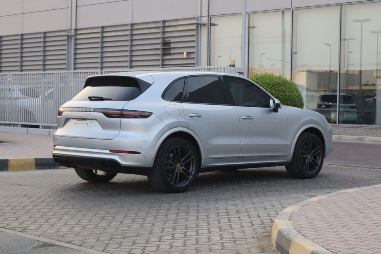 Porsche Cayenne STANDARD