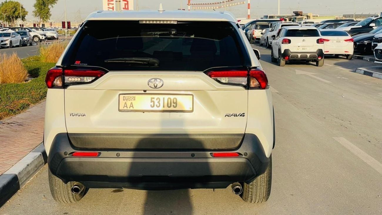 تويوتا راف ٤ 2.5L (2WD) EX