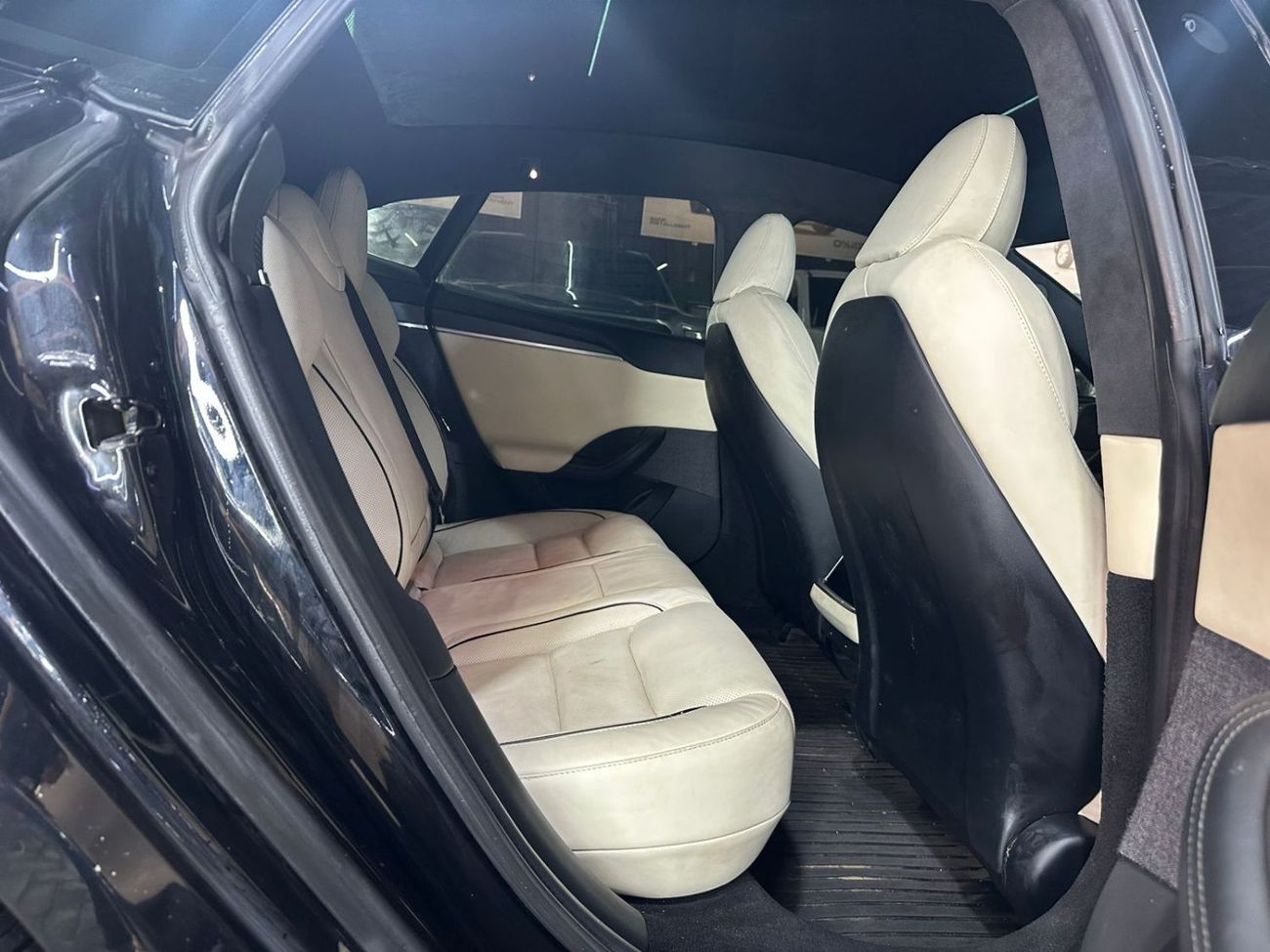 تسلا Model S Plaid (AWD)