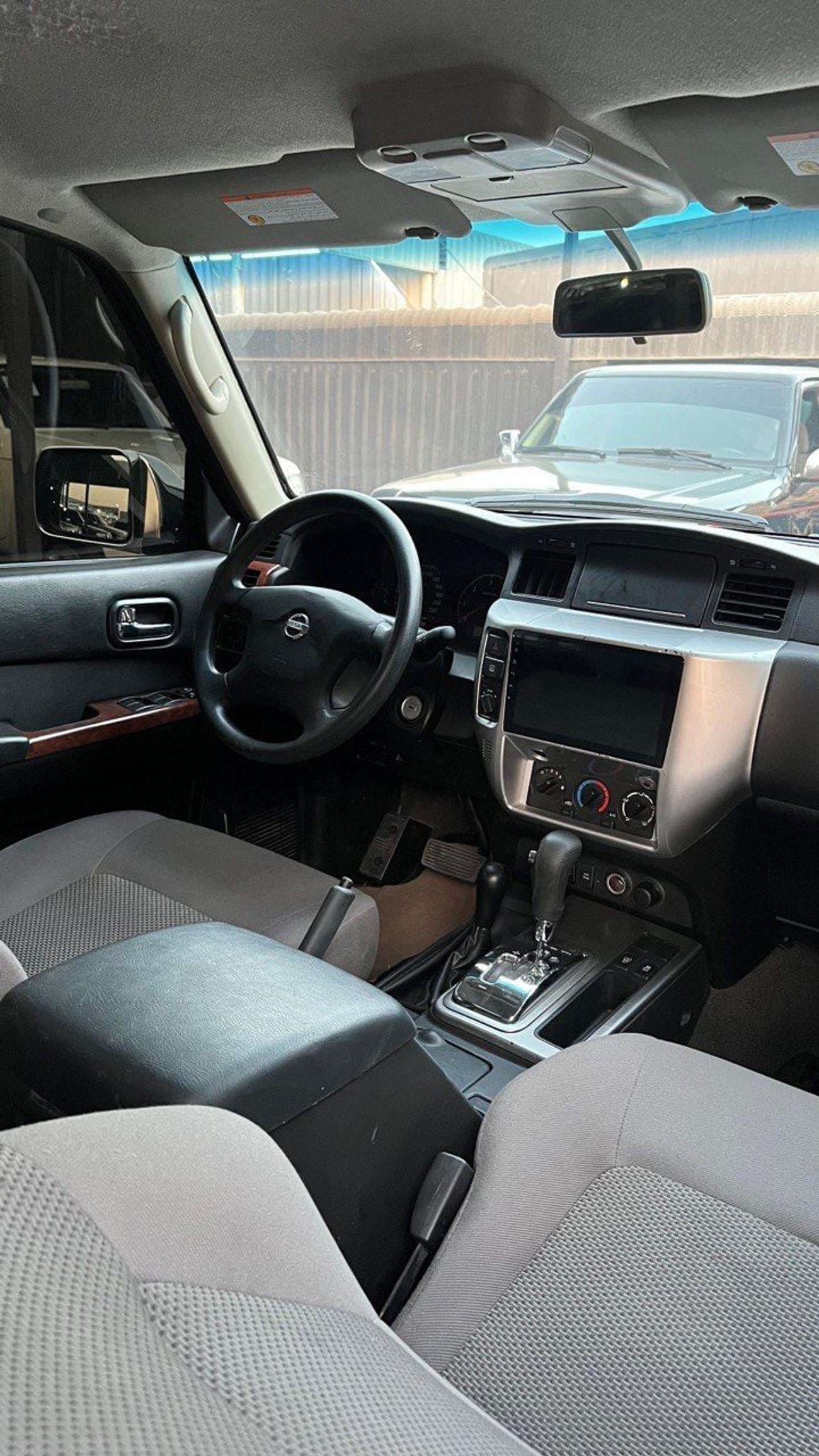 Nissan Patrol Safari GL 4.8L A/T (7 Seater)
