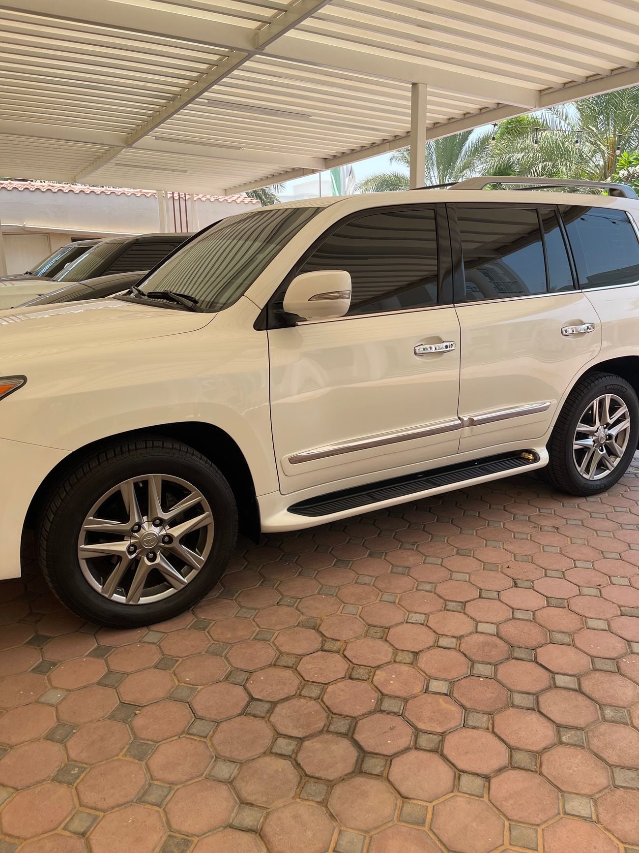 Lexus LX570 PLATINUM