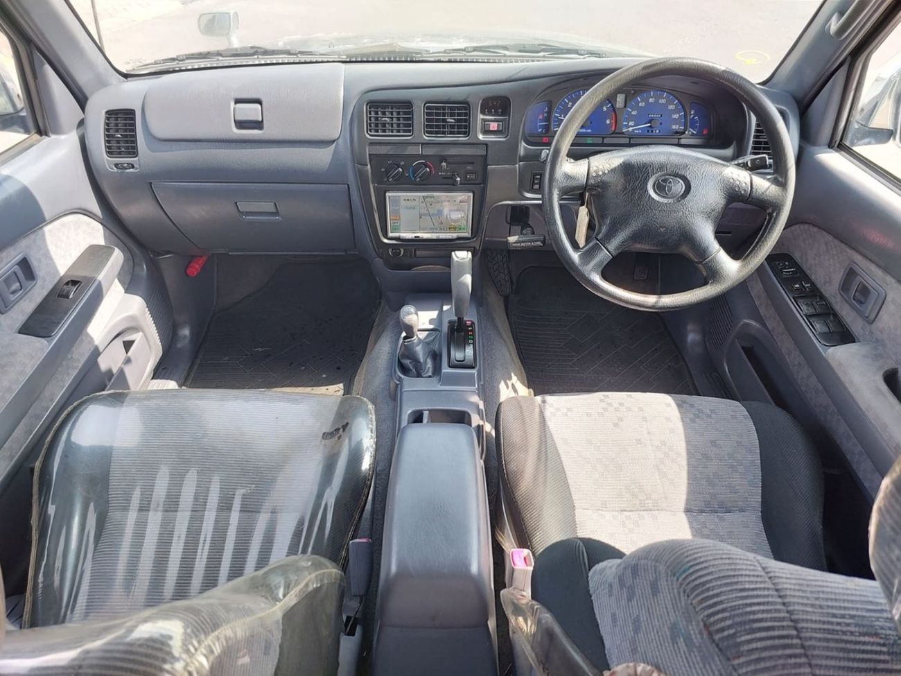تويوتا هيلوكس TOYOTA HILUX PICK UP RIGHT HAND DRIVE(PM24729)