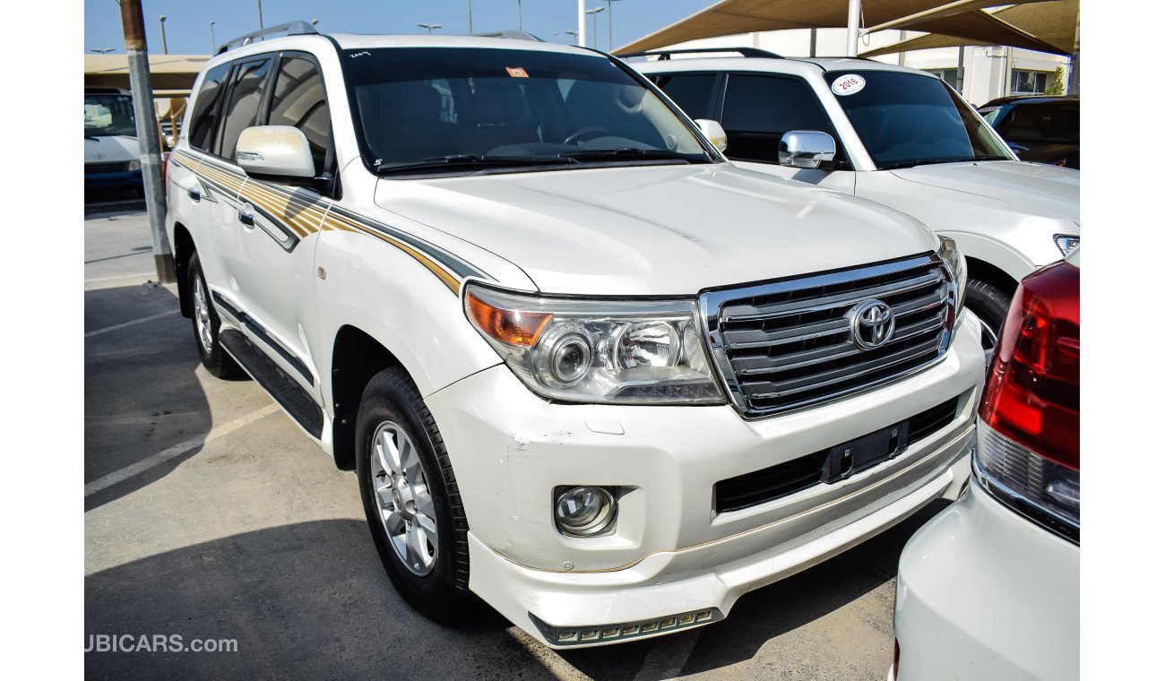 Toyota Land Cruiser VX V8 5.7