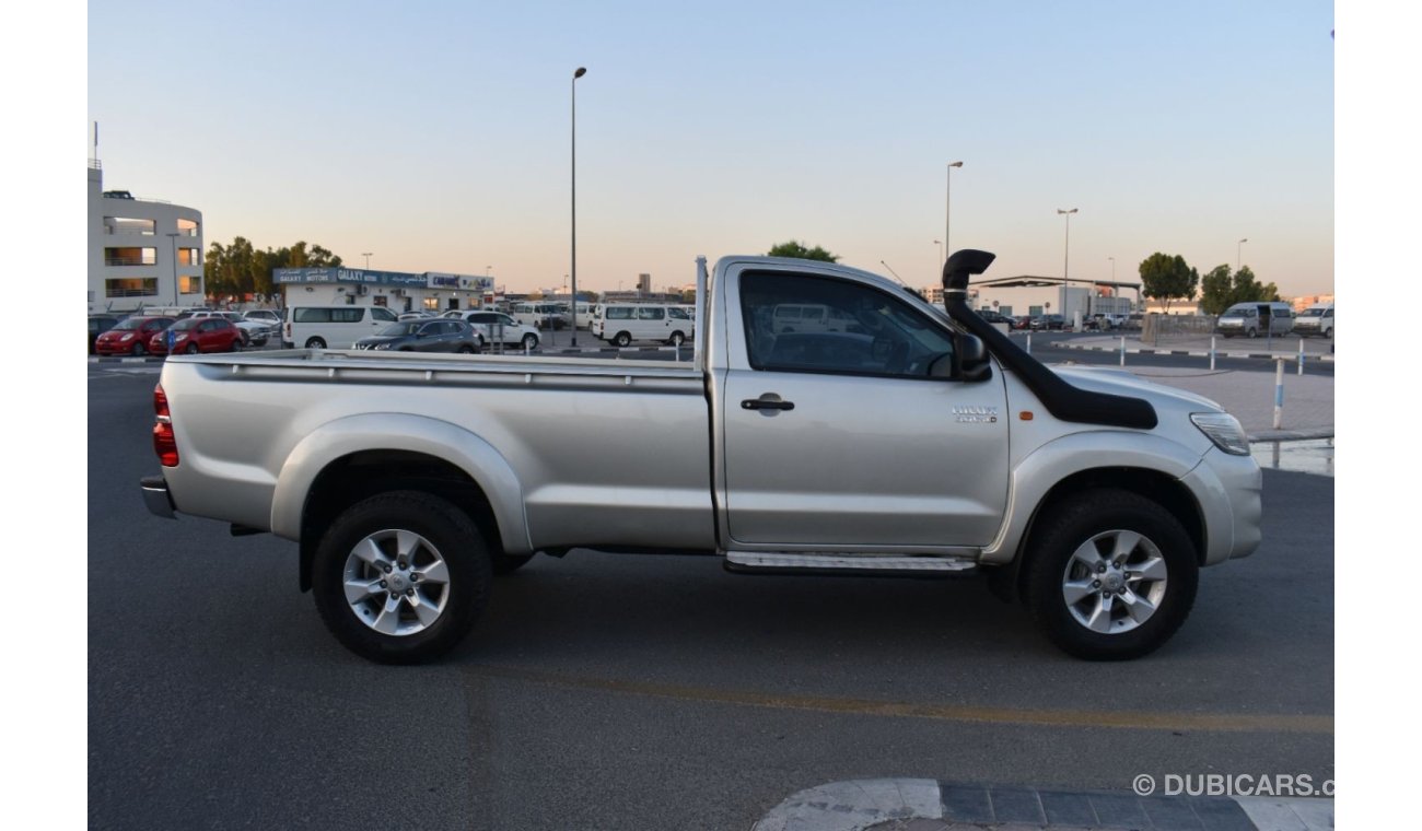 تويوتا هيلوكس PICK UP DIESEL 3.0L 4X4 RIGHT HAND DRIVE