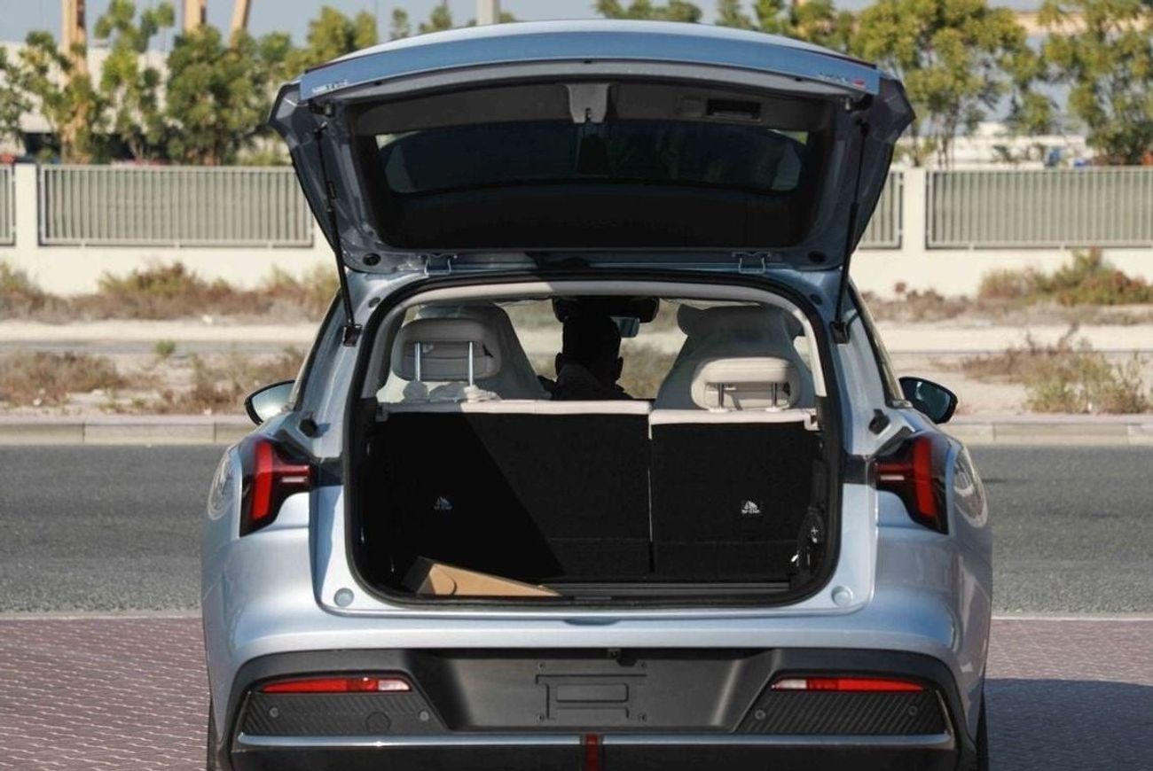 Neta L 2024 NETA L FLASH CHARGE EDITION 1.5 - Plug-in Hybrid - SILVER inside GREY | Export Price