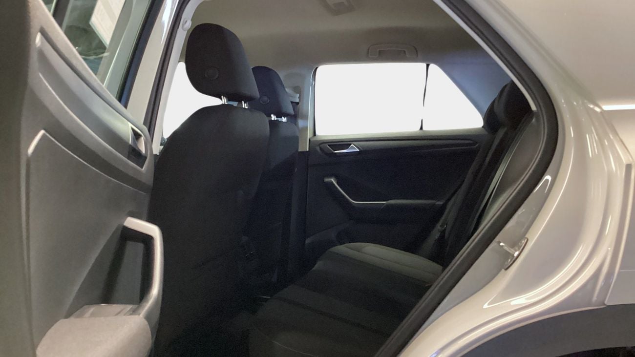 فولكس واجن T ROC Life | شامل الضمان | 0 ﺪﻔﻋﺓ ﺃﻮﻟﻯ