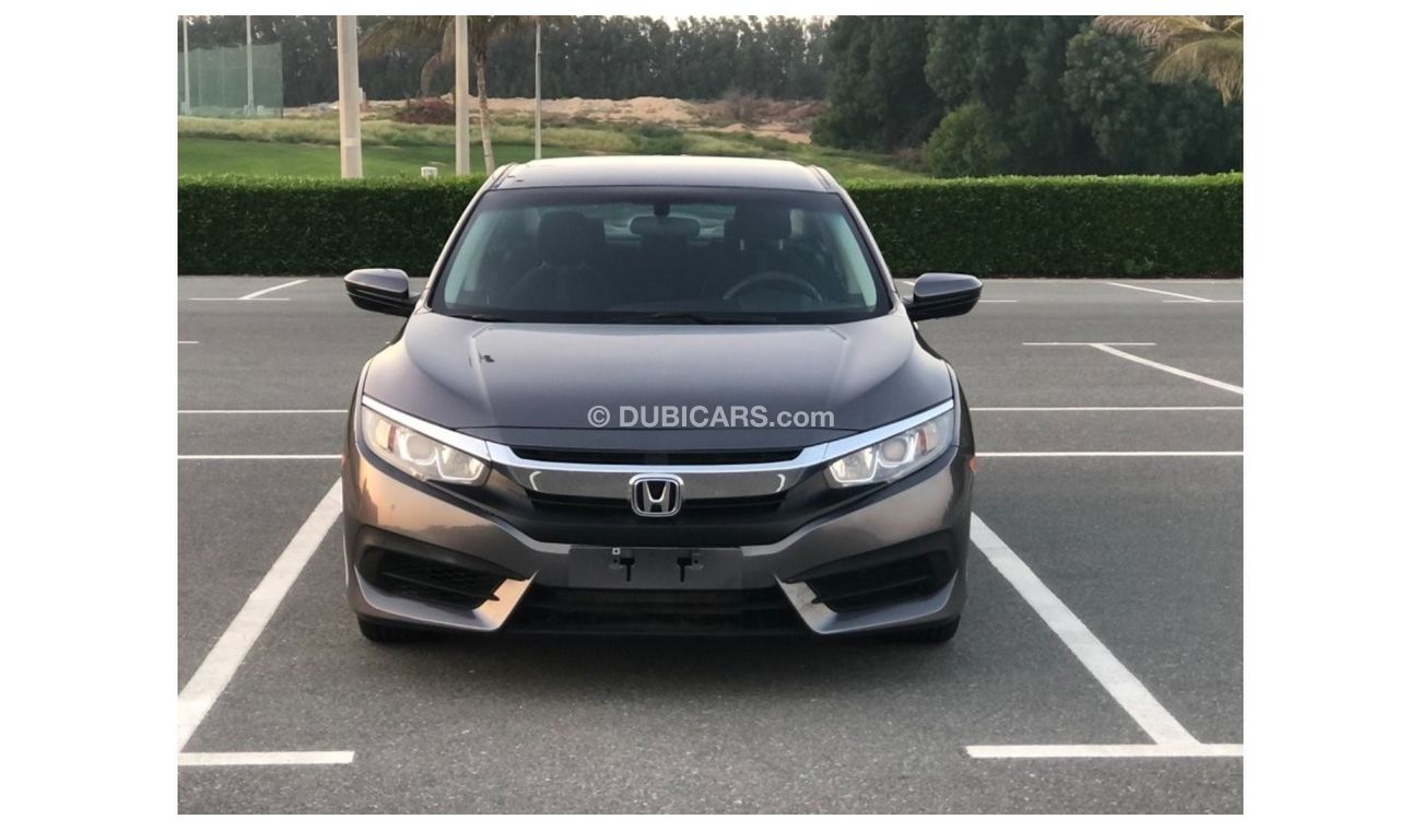 هوندا سيفيك موديل 2017 حاله ممتازه من الداخل والخارج كراسي جلد ومثبت سرعه وتحكم كهربي كامل ونظام صوت ممتاز وكامي