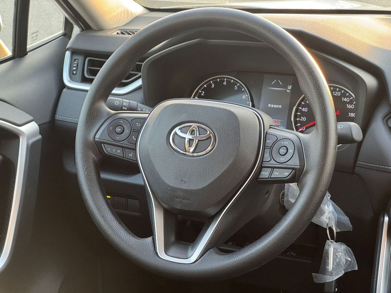 Toyota RAV4 2025 TOYOTA RAV4 2.0L PETROL A/T STANDARD OPTION CHINESE OPTION