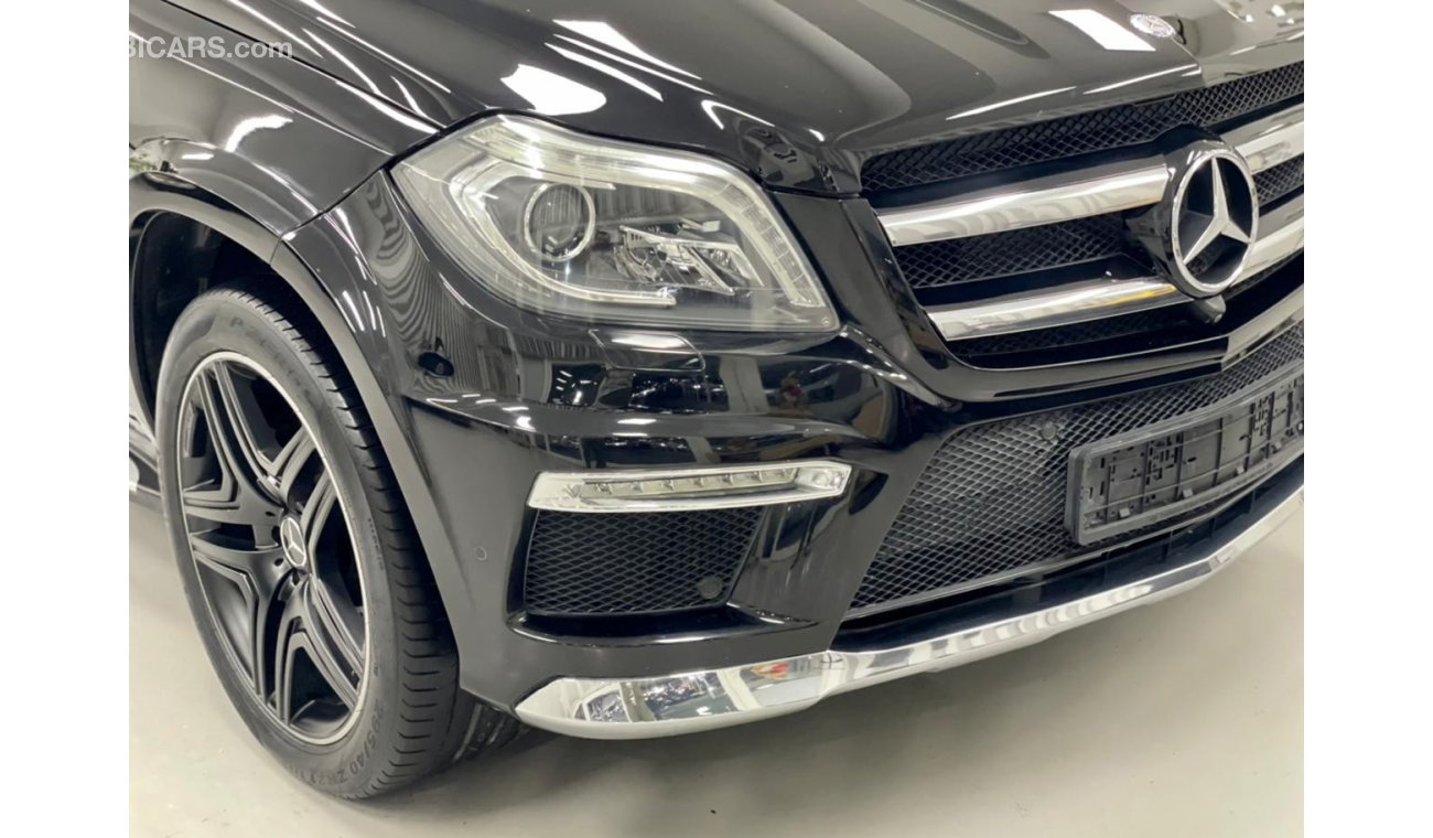 Mercedes-Benz GL 500 V8 .. GCC .. FSH .. Top Range .. Perfect Condition .. AMG