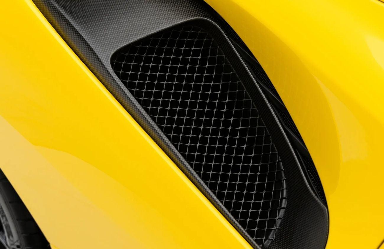 Ferrari 488 3.9L V8 Twin-Turbocharged Engine
