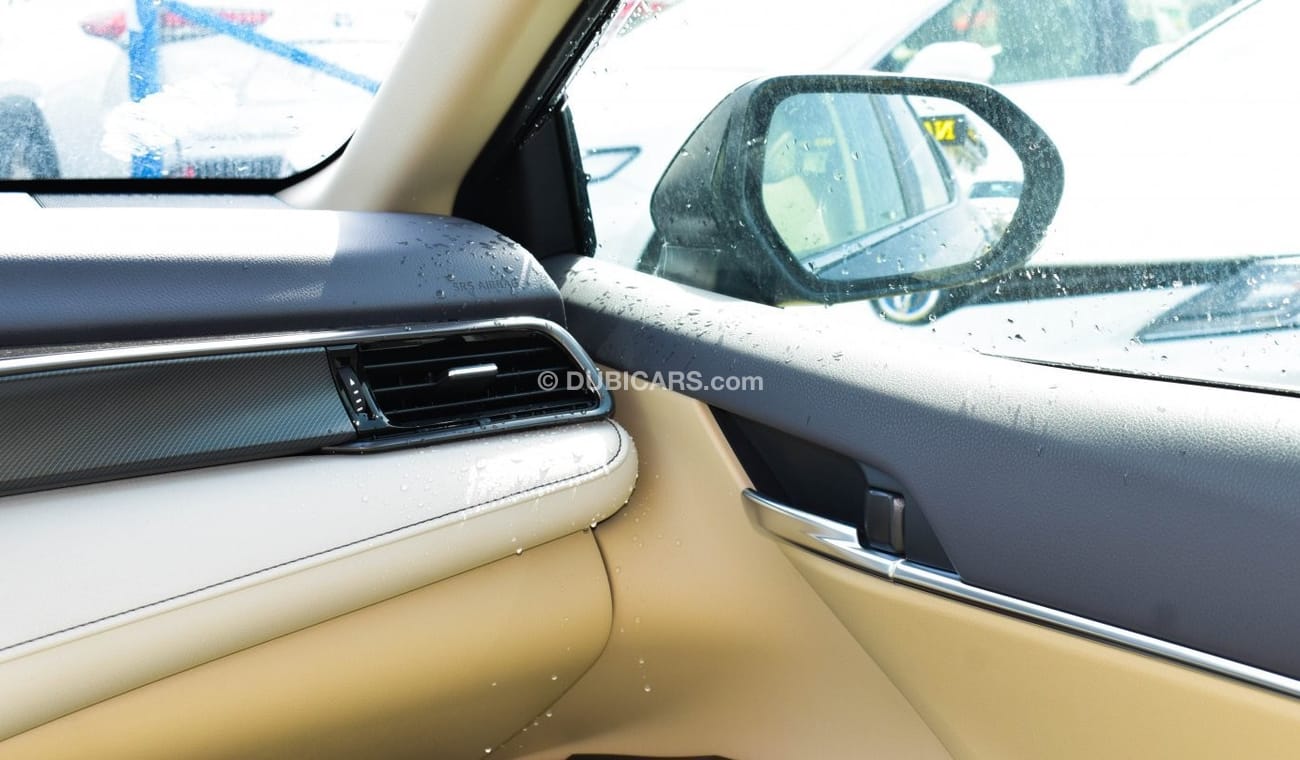 Toyota Camry GLHybrid 2.5 L