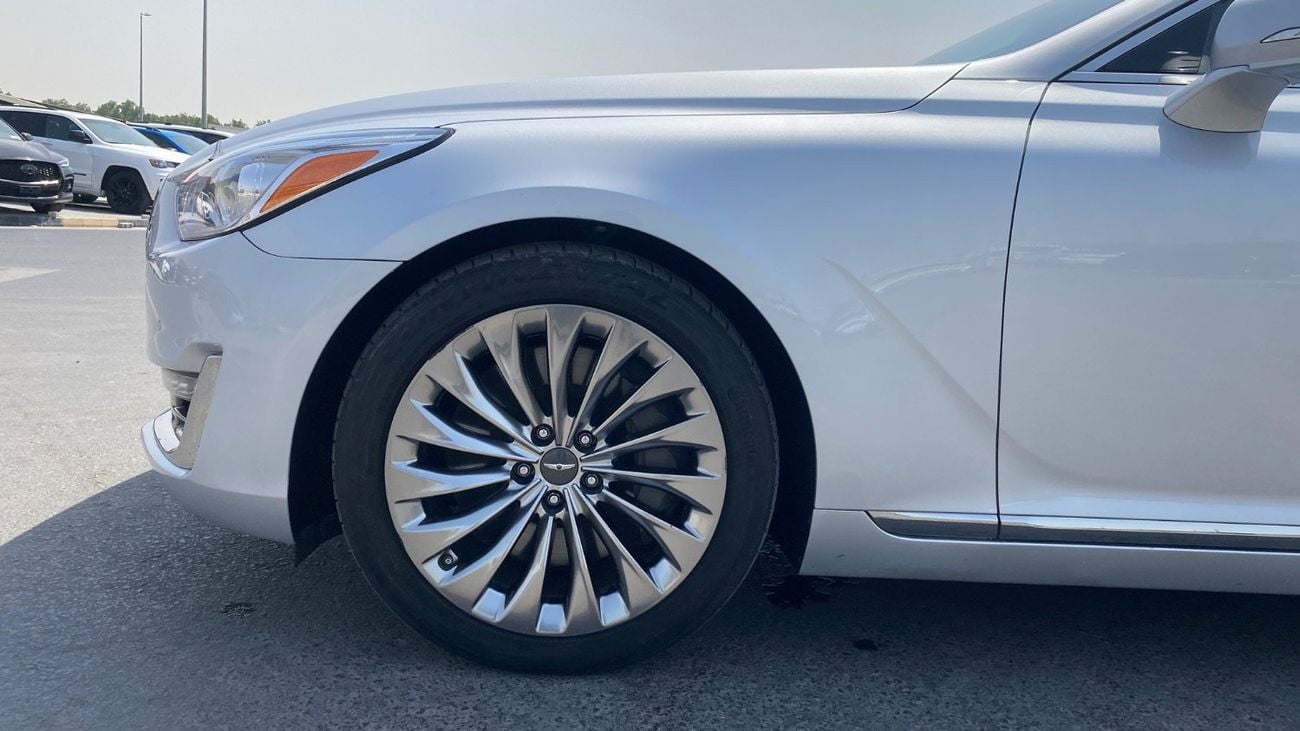Genesis G90 Premium 3.3L RWD