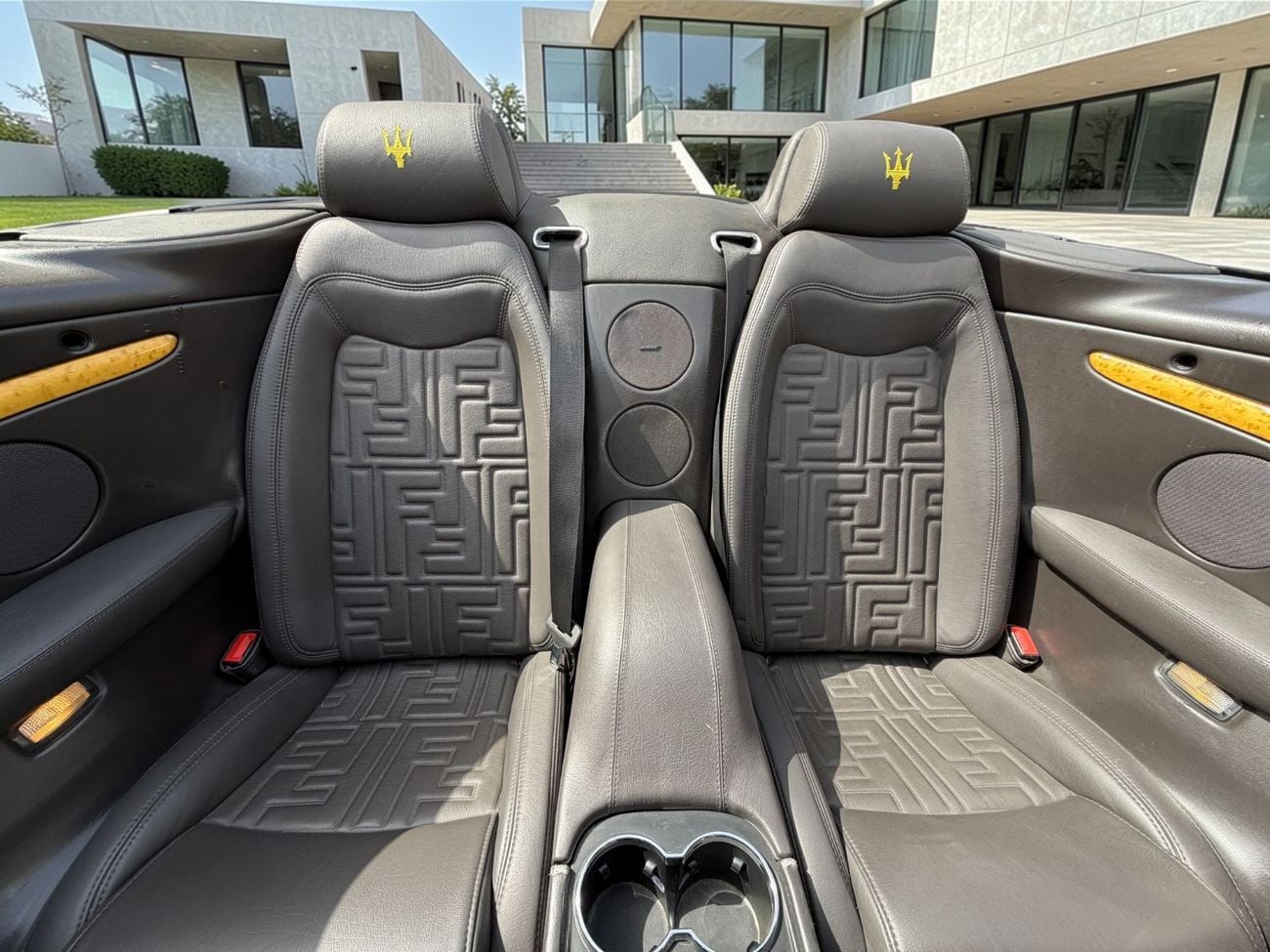 مازيراتي جران كابريو MASERATI GRANCABRIO FENDI EDITION | 4.7L V8 – 460 BHP | 2012 | GCC SPECS