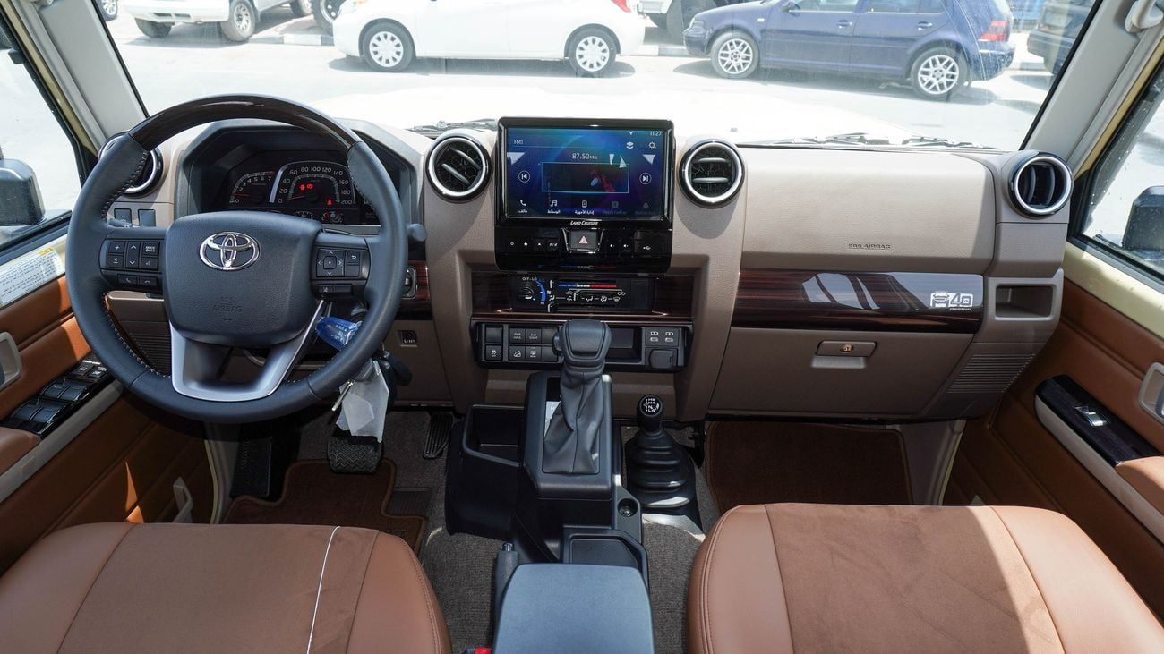 Toyota Land Cruiser 70 LX 4.0L V6 A/T