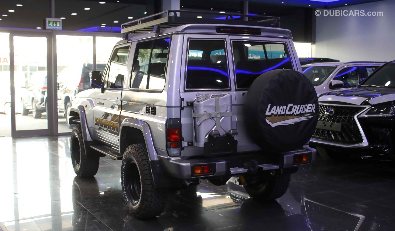 Toyota Land Cruiser 71 Sahara Edition