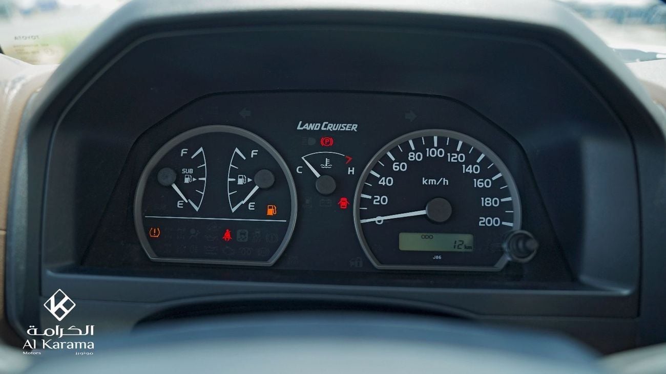 تويوتا لاند كروزر بيك آب Single Cabin | 2.8L Diesel Engine with 4x4 Manual Transmission | Diff Lock