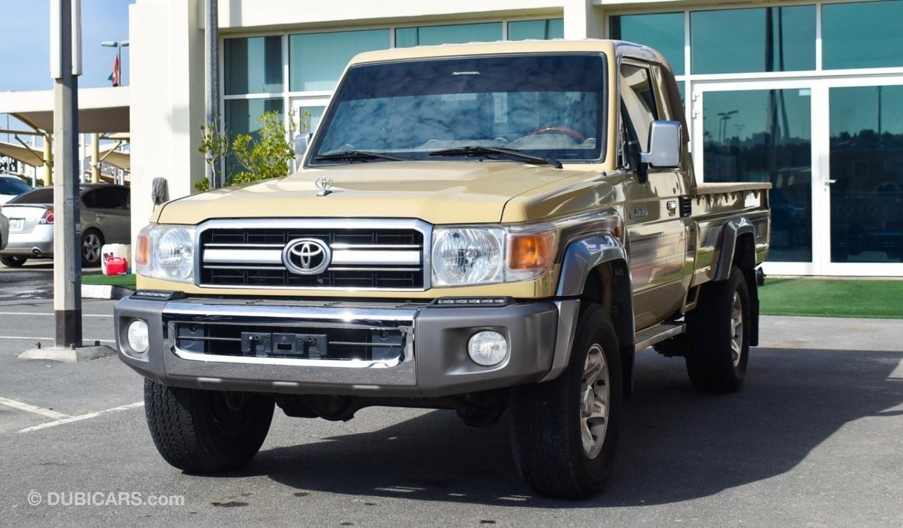 Toyota Land Cruiser Pick Up LX