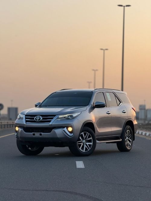 تويوتا فورتونر VXR 4.0L (278 HP)