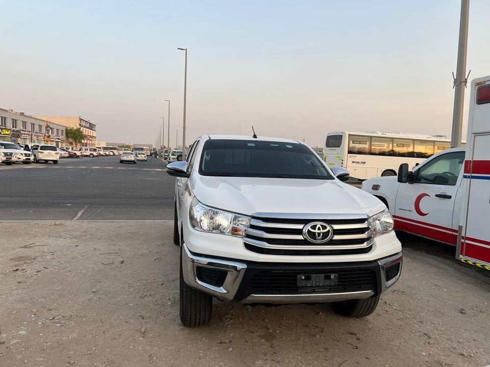 Toyota Hilux SGLX — фото 1